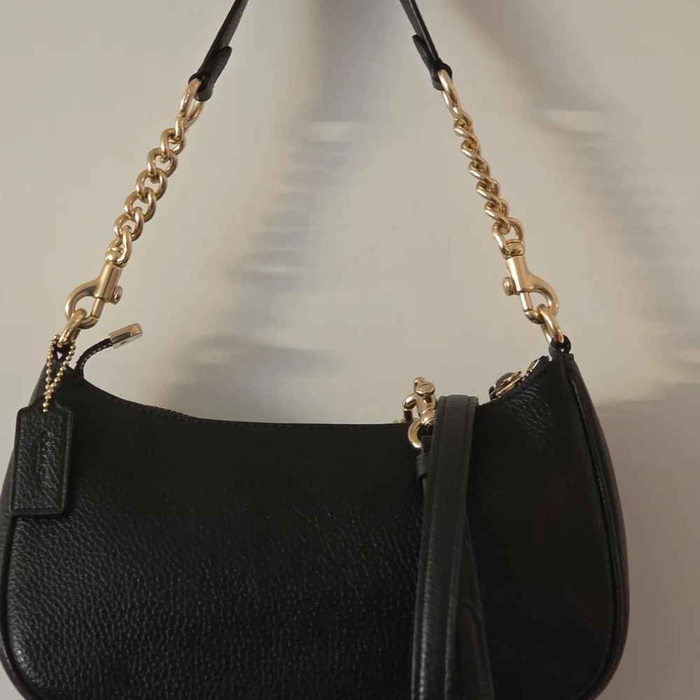Coach Teri Black Leather Shoulder Bag - Picture 5 of 13
